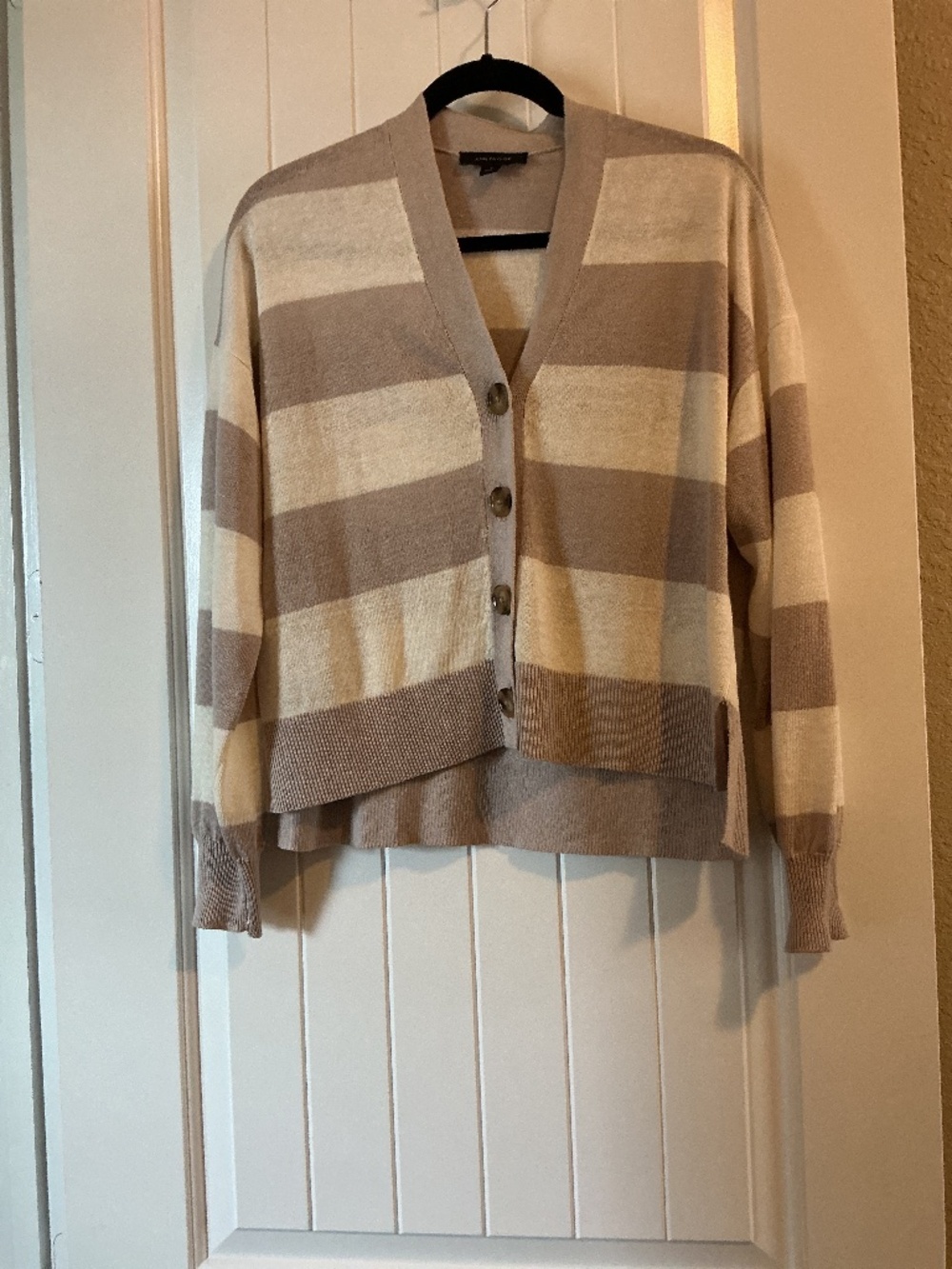 Cardigan sweater